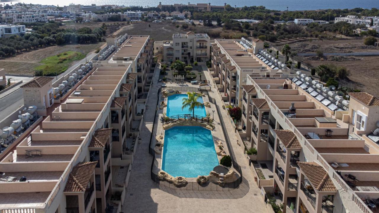 Royal Seacrest Crown-Jewel, 2B, Pools, Sea, Center Apartman Paphos Kültér fotó
